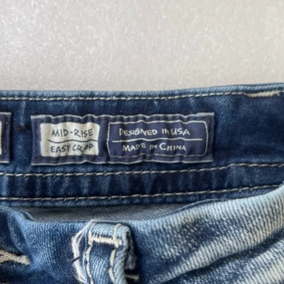 Miss Me Blue Embroidered Waistband Denim Jeans Size 30 - Picture 8 of 11